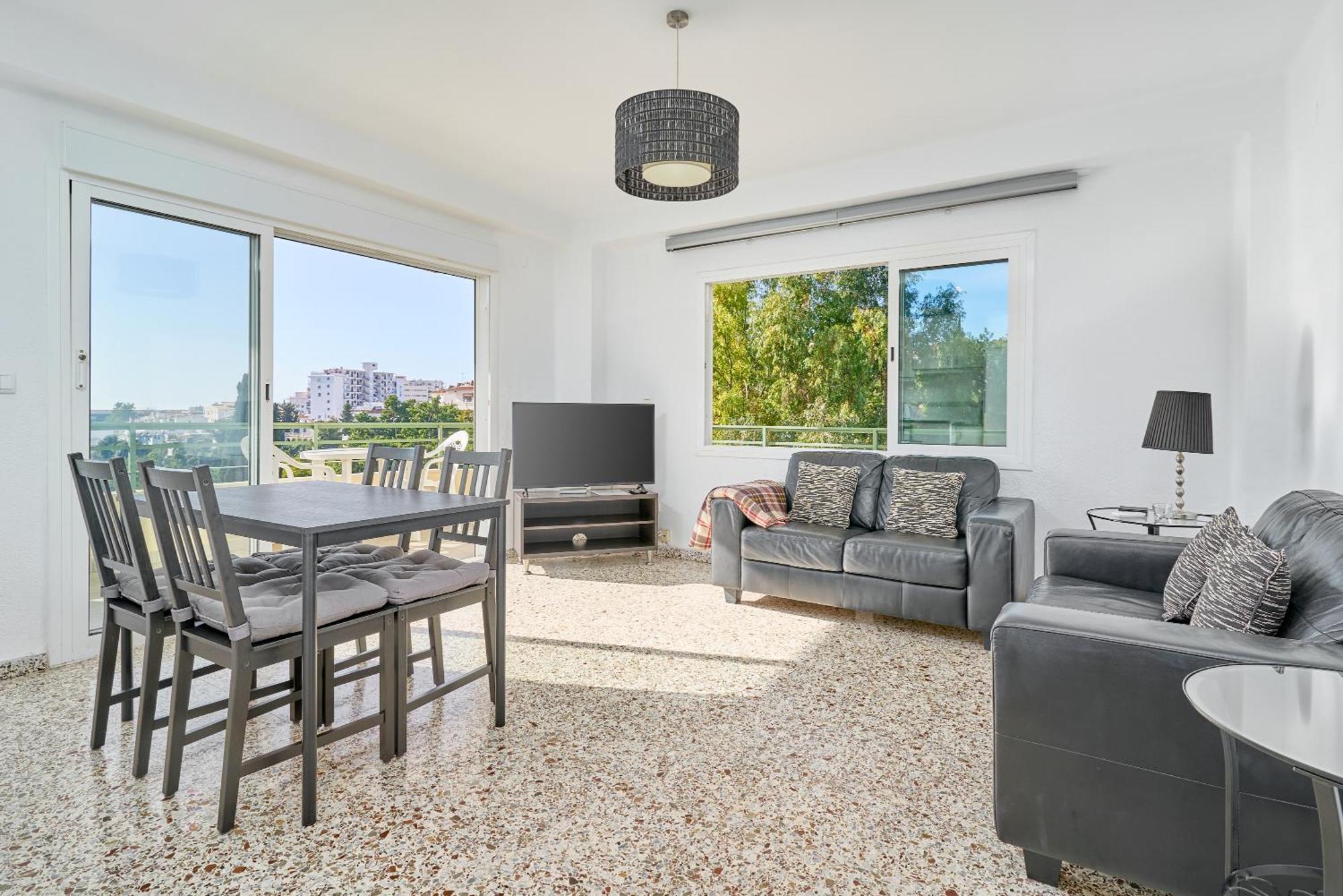 Bright And Spacious 2 Bed Apt Нерха Экстерьер фото